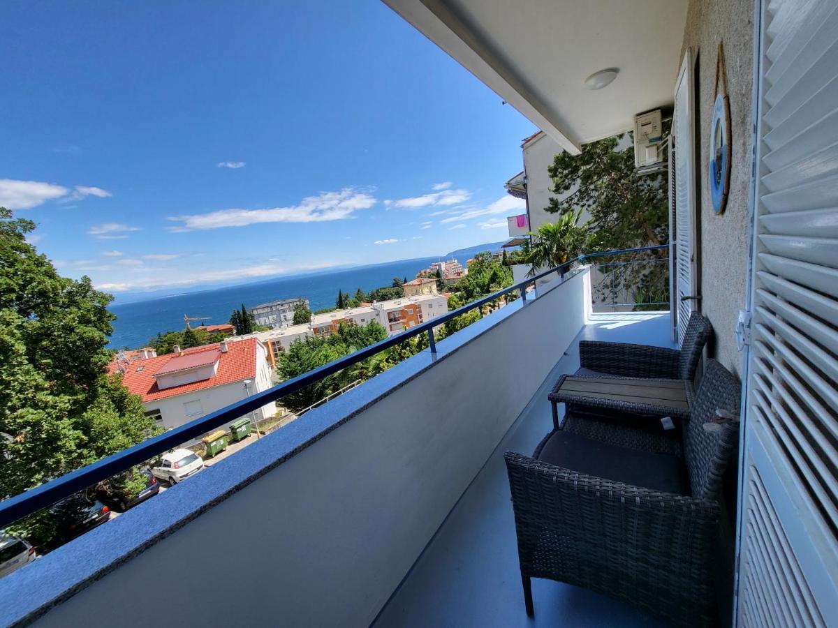 Apartment With Direct Sea View, Free Parking And Close To Beaches And Promenade Lovran Bagian luar foto