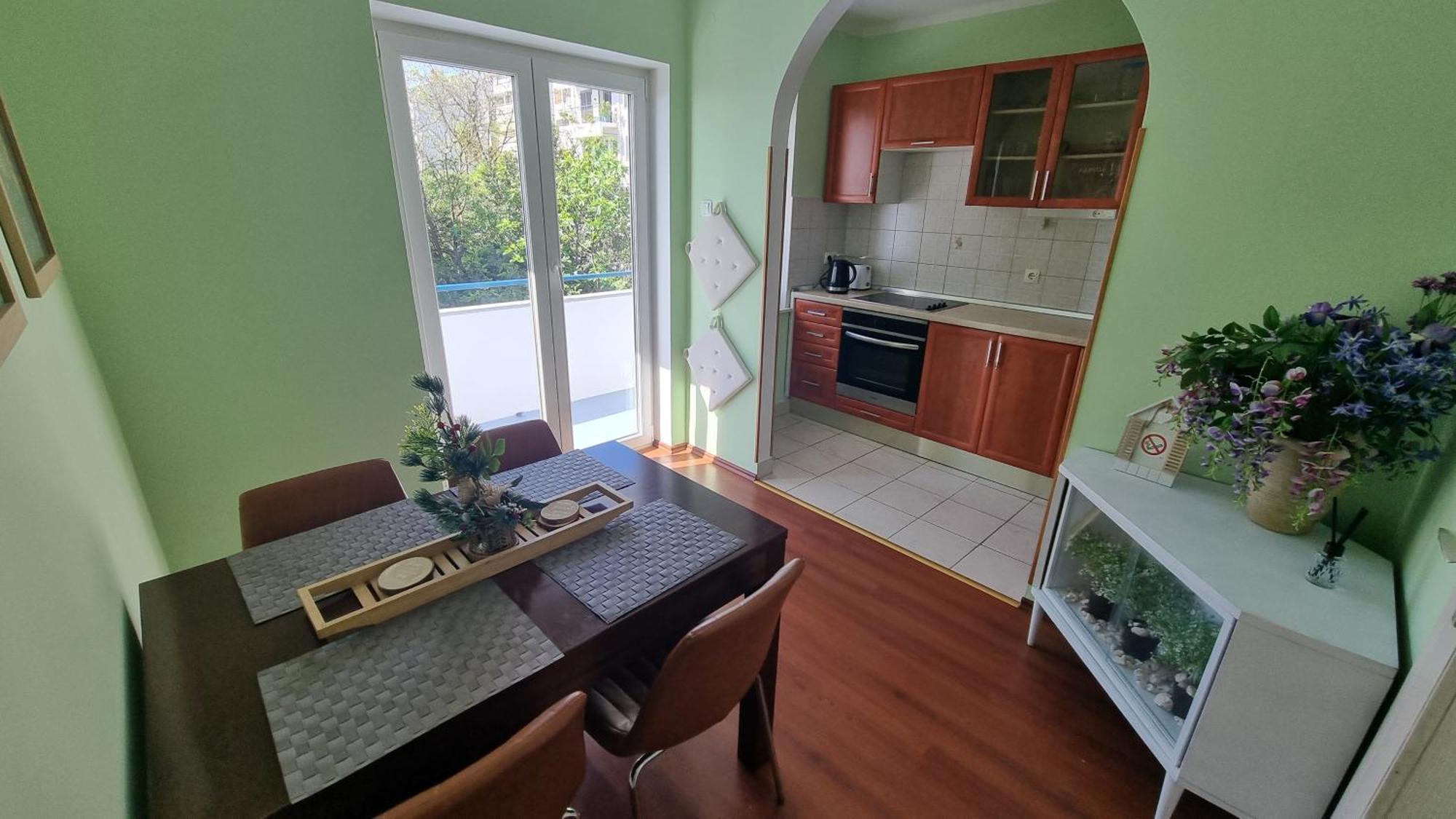Apartment With Direct Sea View, Free Parking And Close To Beaches And Promenade Lovran Bagian luar foto