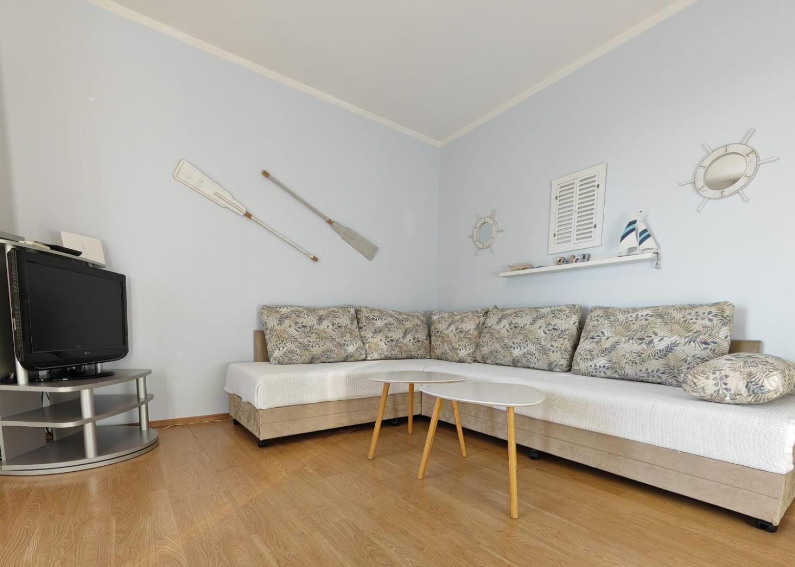 Apartment With Direct Sea View, Free Parking And Close To Beaches And Promenade Lovran Bagian luar foto